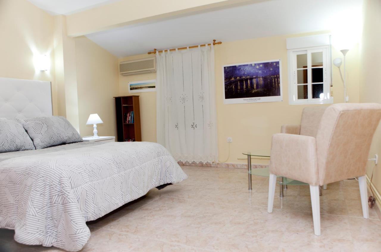Apartamentos La Relojera 2 자란딜라데라베라 외부 사진
