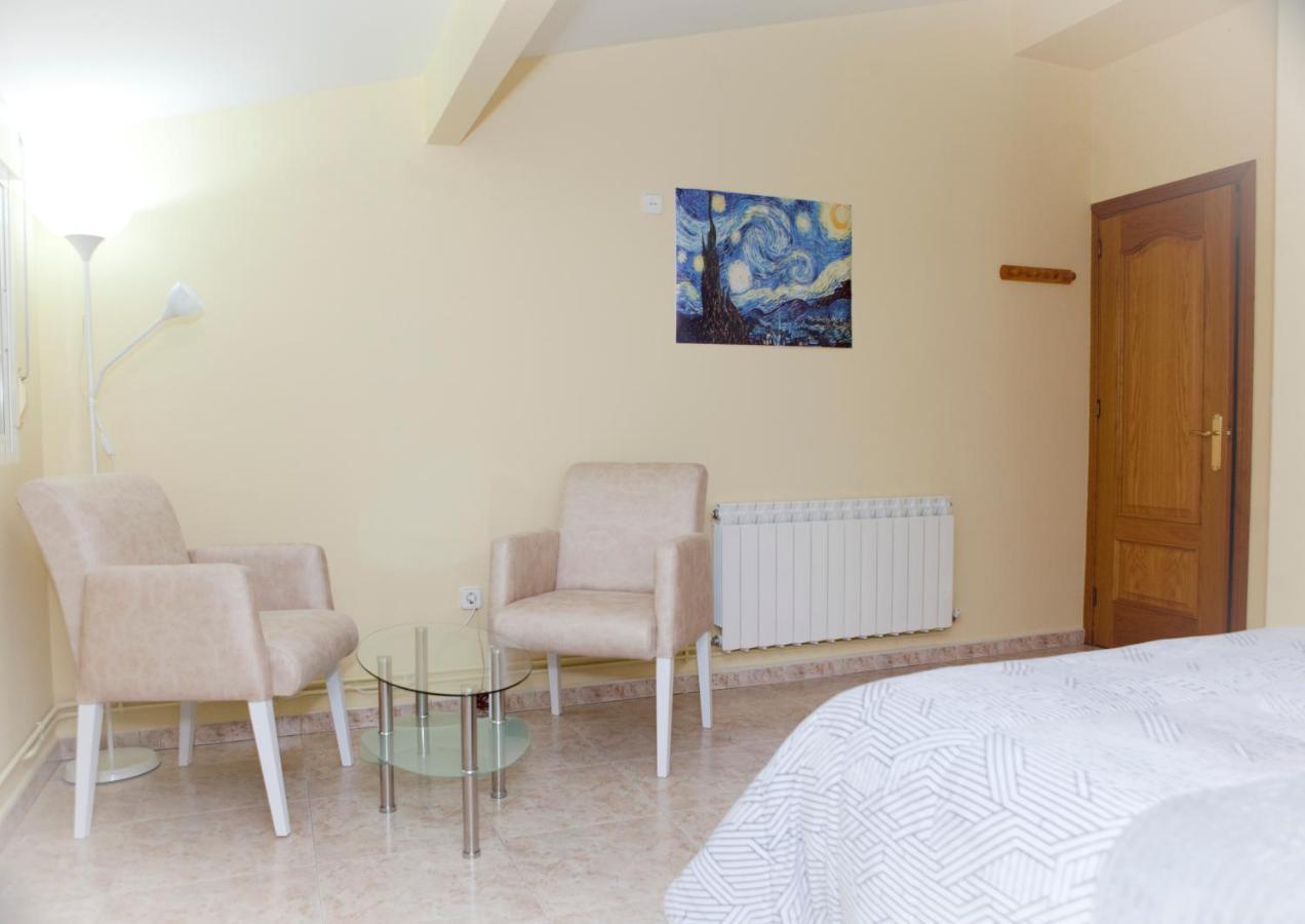 Apartamentos La Relojera 2 자란딜라데라베라 외부 사진