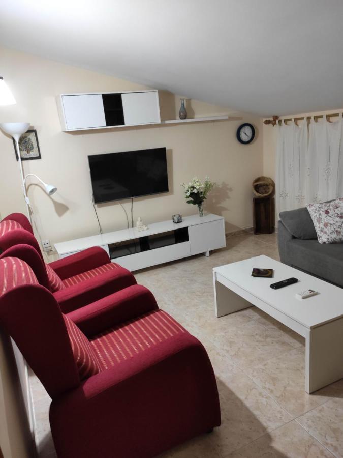 Apartamentos La Relojera 2 자란딜라데라베라 외부 사진