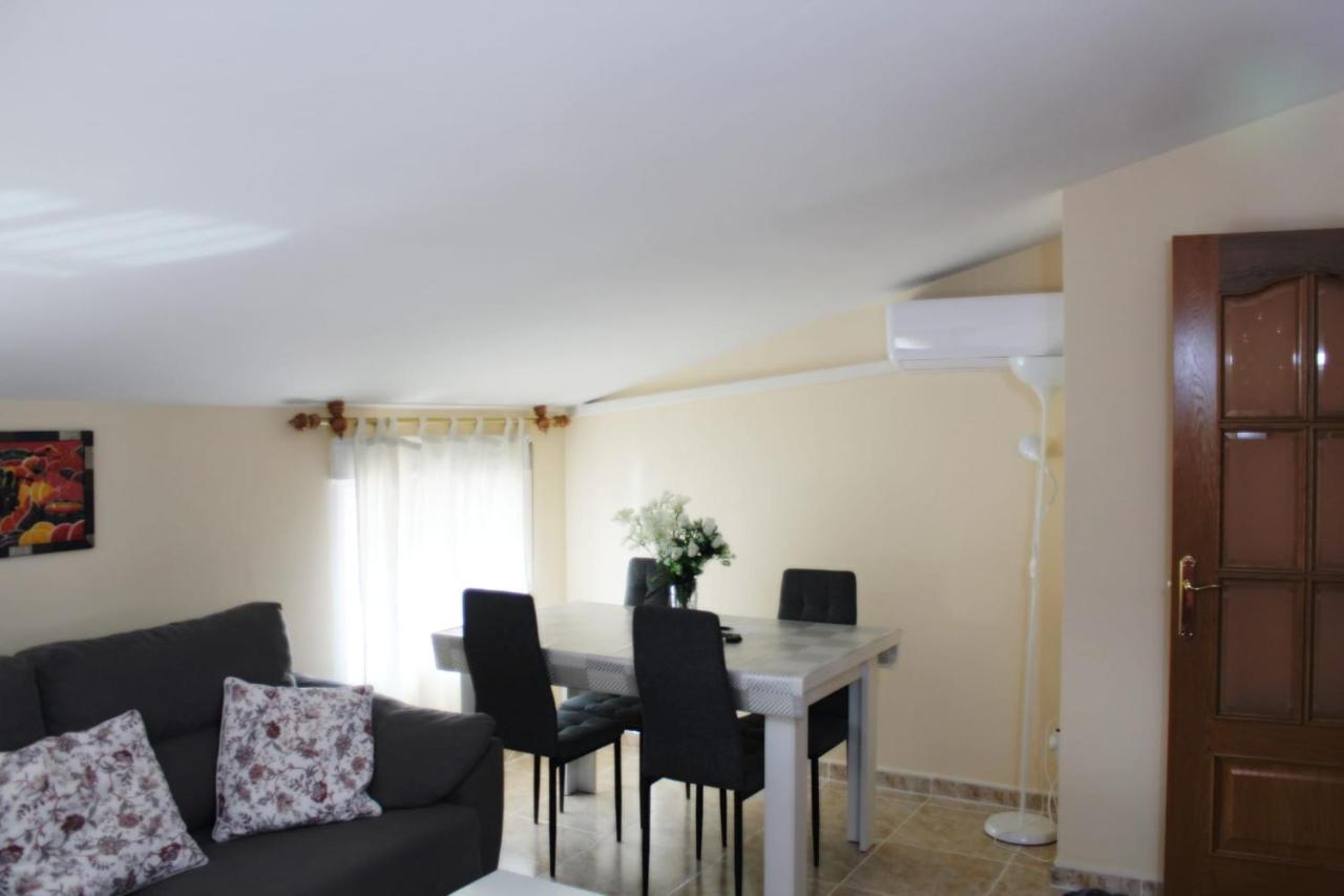 Apartamentos La Relojera 2 자란딜라데라베라 외부 사진